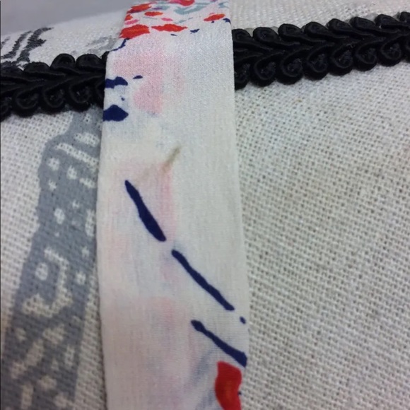 Pins And Needles Women's Spaghetti Strap Blouse Large Silk Floral Beige Coral - Picture 9 of 10